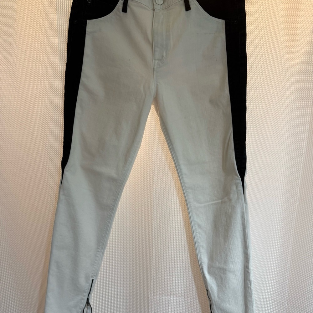 Hudson Jeans - Two-Tone ankle jeans with zipper detail - size 32